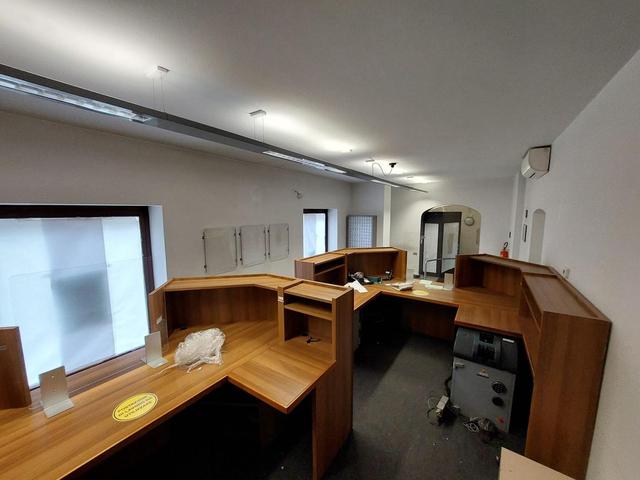 Studi privati in vendita