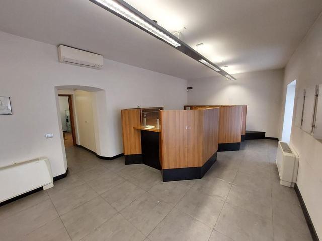 Studi privati in vendita