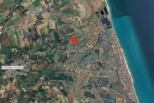 #25505 Terreno edificabile di 1.056 mq in vendita - foto 6