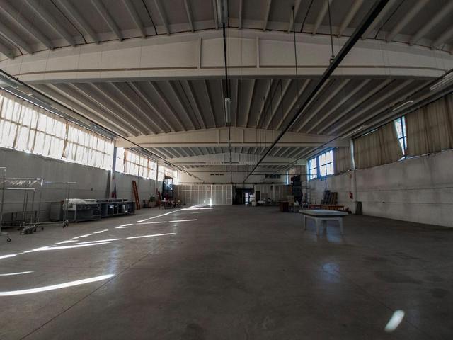 #25777 Capannone industriale con uffici e locale commerciale in provincia di Taranto in vendita - foto 14