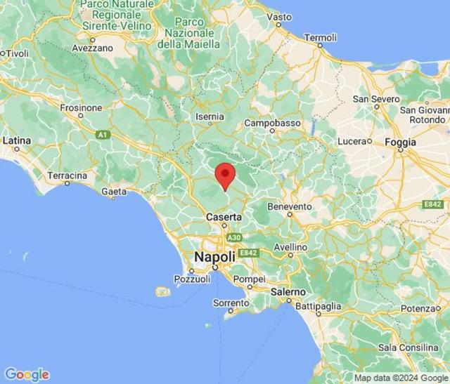 #24010 Complesso direzionale ad Alvignano in vendita - foto 12
