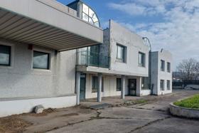 Capannoni artigianali in vendita