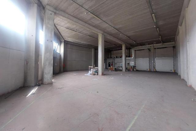 #25774 Stabilimento industriale con area esterna esclusiva in vendita - foto 12