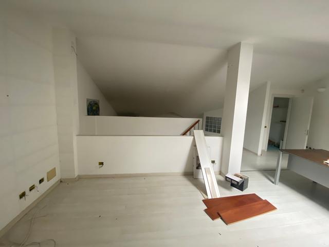 #2640009 Ufficio con cantina in edificio residenziale in vendita - foto 6