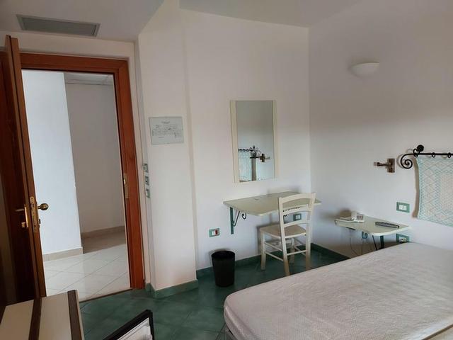#12269 Albergo con piscina e pertinenze in vendita - foto 99