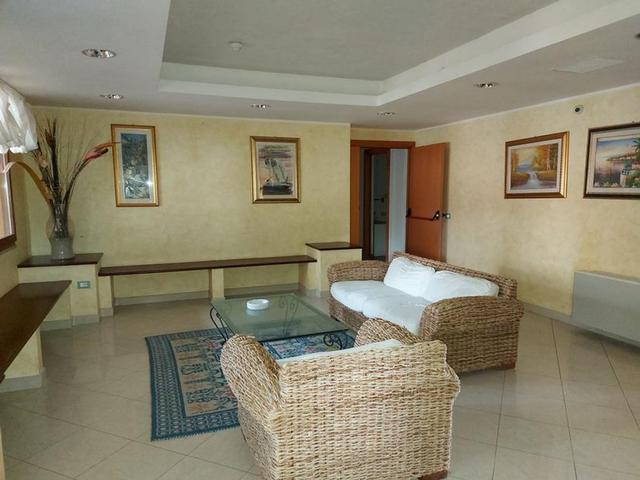 #12269 Albergo con piscina e pertinenze in vendita - foto 4