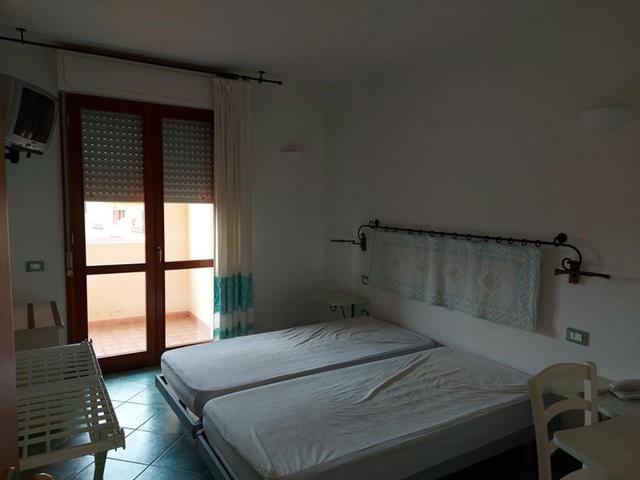 #12269 Albergo con piscina e pertinenze in vendita - foto 10