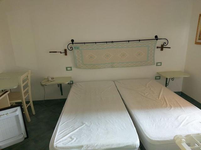 #12269 Albergo con piscina e pertinenze in vendita - foto 82