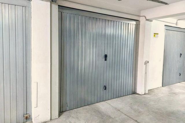 Garage in vendita