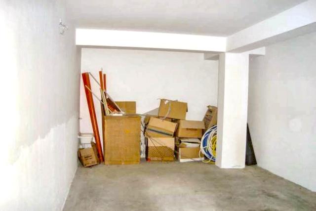 Garage in vendita