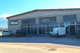 Magazzini in vendita