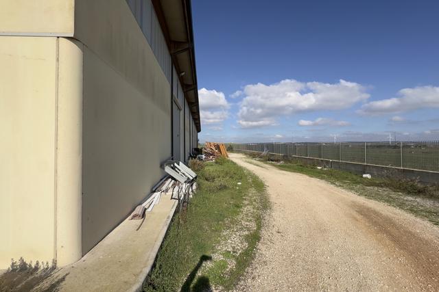#2537572 Capannone con uffici e pertinenze in vendita - foto 7