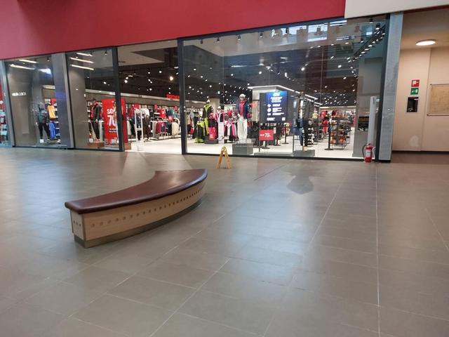 #25530 Locale commerciale a reddito in centro commerciale in vendita - foto 3