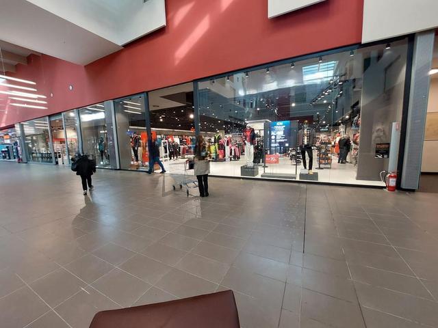 #25530 Locale commerciale a reddito in centro commerciale in vendita - foto 5