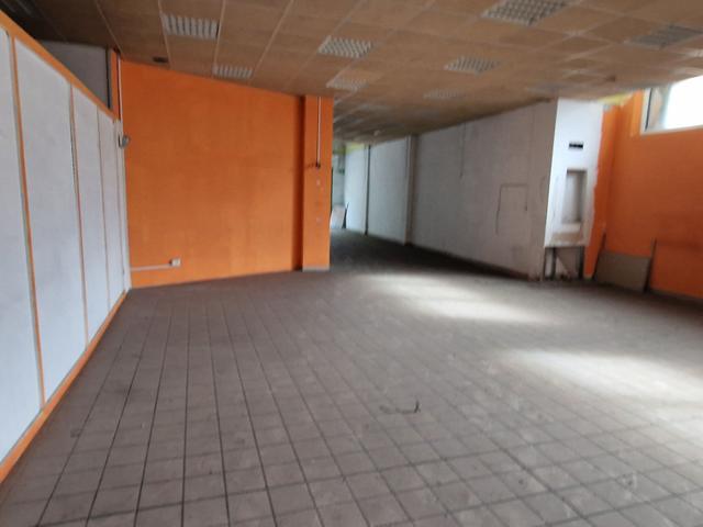 #2537370 Ampio negozio in zona centrale in vendita - foto 6