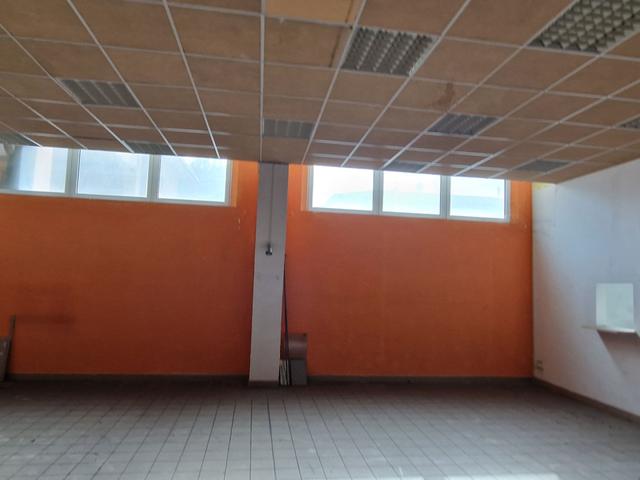 #2537370 Ampio negozio in zona centrale in vendita - foto 9