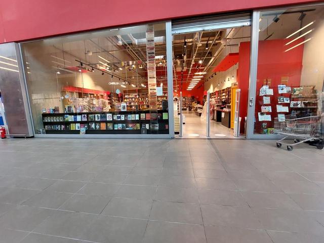 #25532 Locale commerciale a reddito in centro commerciale in vendita - foto 3