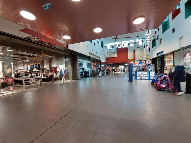 #25532 Locale commerciale a reddito in centro commerciale in vendita - foto 4