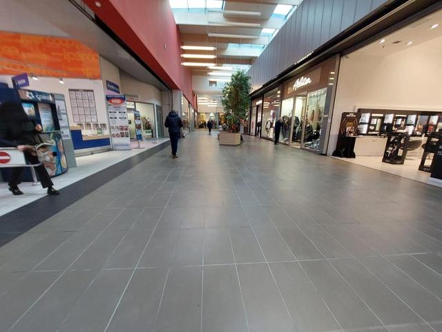 #25532 Locale commerciale a reddito in centro commerciale in vendita - foto 5