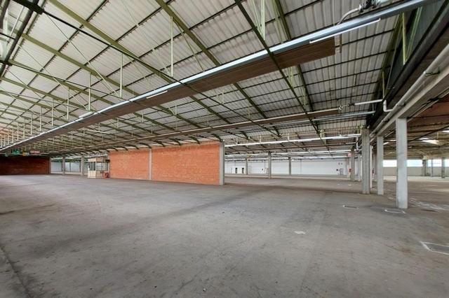 #15887 Complesso industriale con uffici e terreno in vendita - foto 16