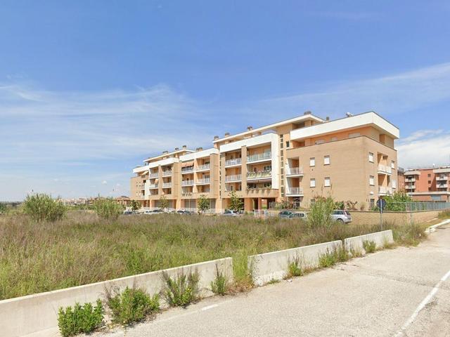 #24332 Negozio al grezzo con corte esclusiva e cantina  (sub 3) in vendita - foto 7