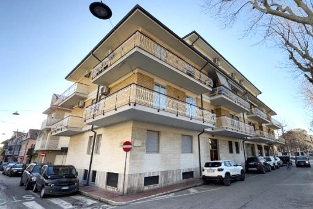 #2537788 Locale adibito a sportello bancomat in vendita - foto 3