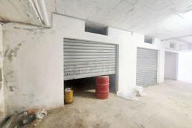 Garage in vendita