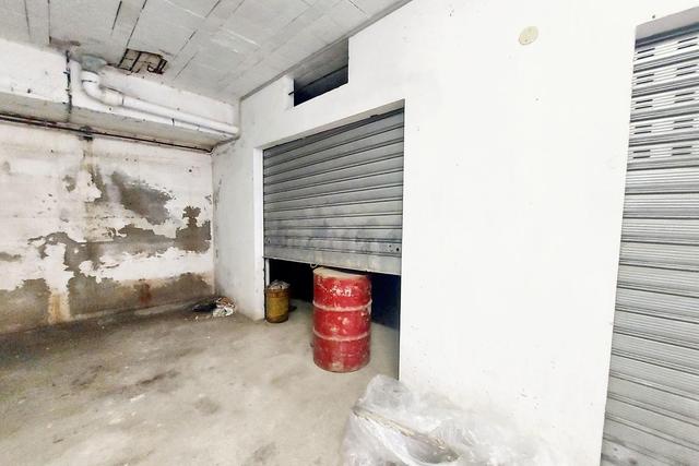 Garage in vendita