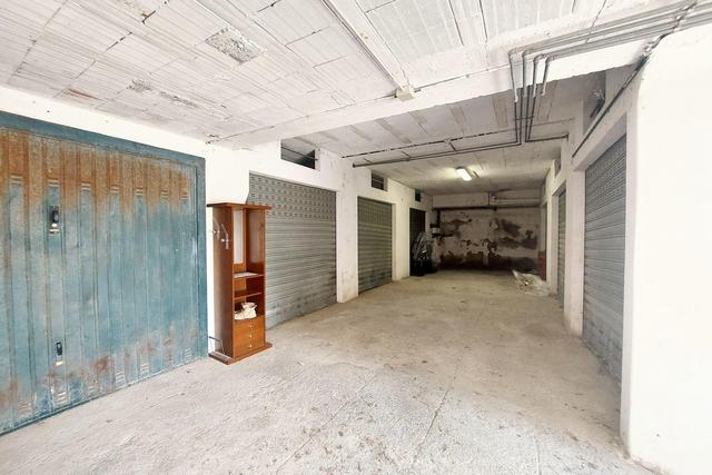 Garage in vendita