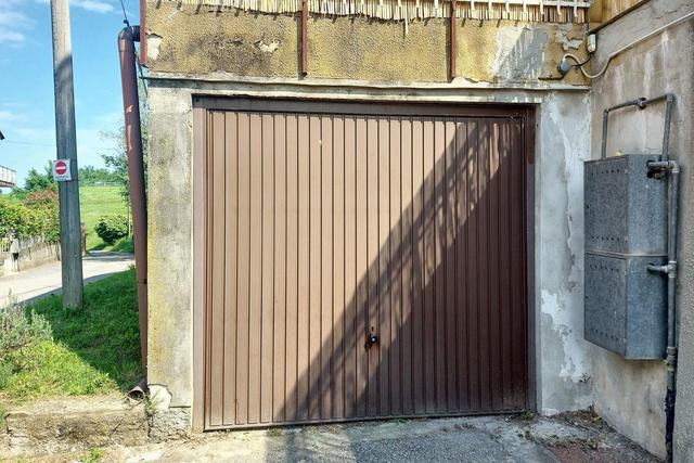 Garage in vendita