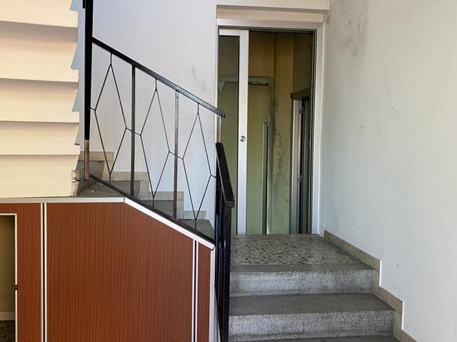 #2537940 Due uffici con ampio piazzale comune in vendita - foto 3