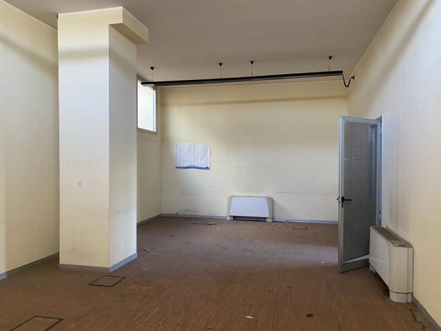 #2537940 Due uffici con ampio piazzale comune in vendita - foto 9