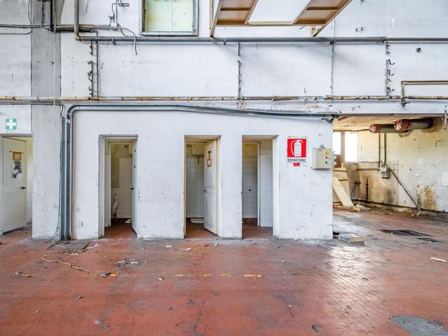 #2537519 Capannone industriale a Loira in vendita - foto 10