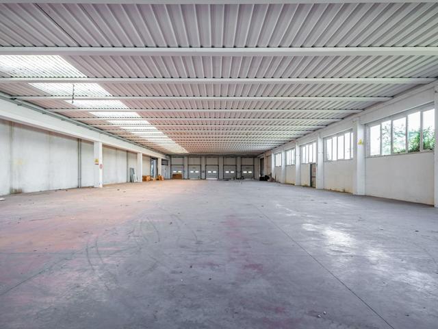#2537519 Capannone industriale a Loira in vendita - foto 13