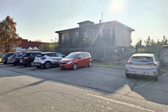 #25132 Area pertinenziale di 300 mq in vendita - foto 3