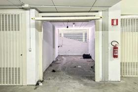 Garage in vendita