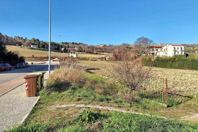 #22741 Area edificabile di 3505 mq in vendita - foto 8