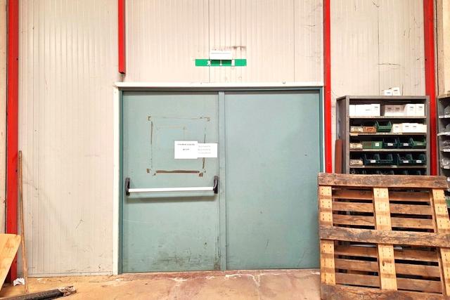 Magazzini in vendita