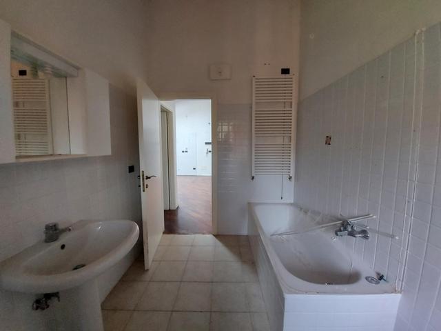 Grandi dimensioni in vendita