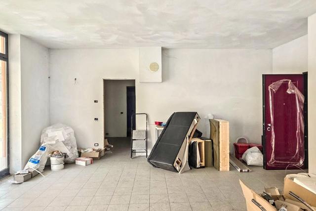 #2536117 Negozio (sub 214) in edificio polifunzionale in vendita - foto 6
