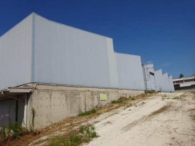 Stabilimenti produttivi in vendita