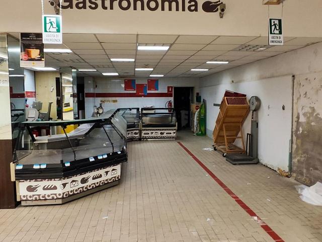 Complessi commerciali in vendita