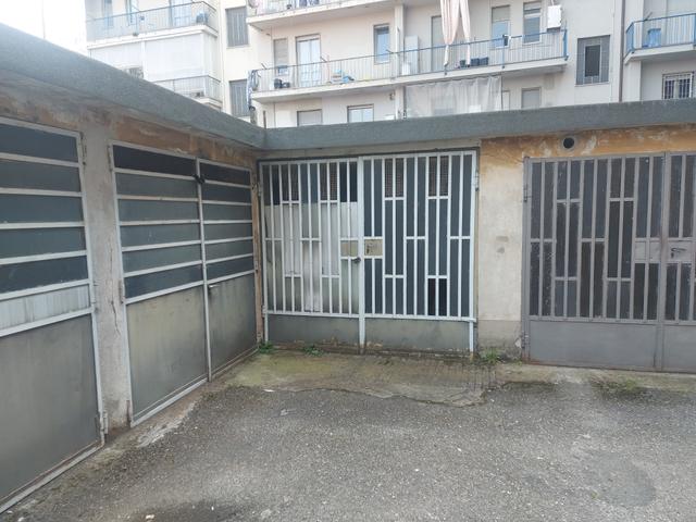 Negozi in vendita