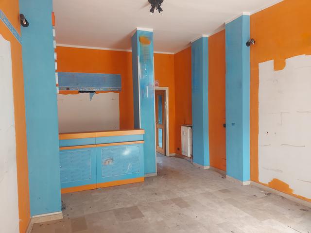 Negozi in vendita
