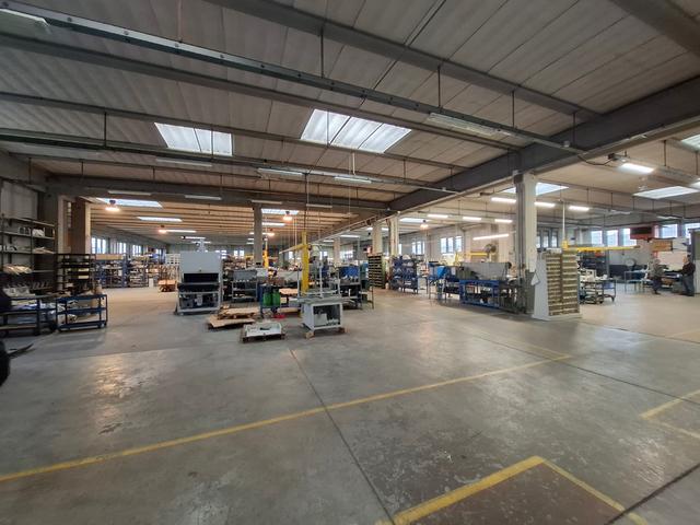 #2537818 Capannone con uffici e corte in vendita - foto 9