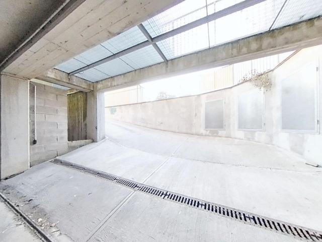 #22973 Locale commerciale con garage (sub 43) in vendita - foto 6