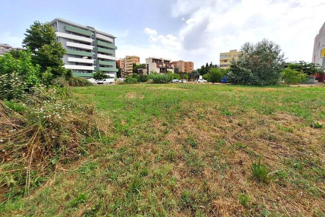#24076 Area edificabile di 765 mq in zona residenziale in vendita - foto 2