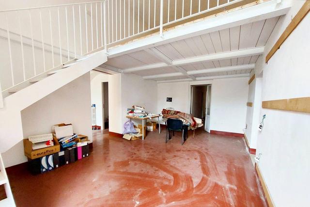 Studi privati in vendita