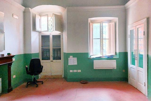 Studi privati in vendita