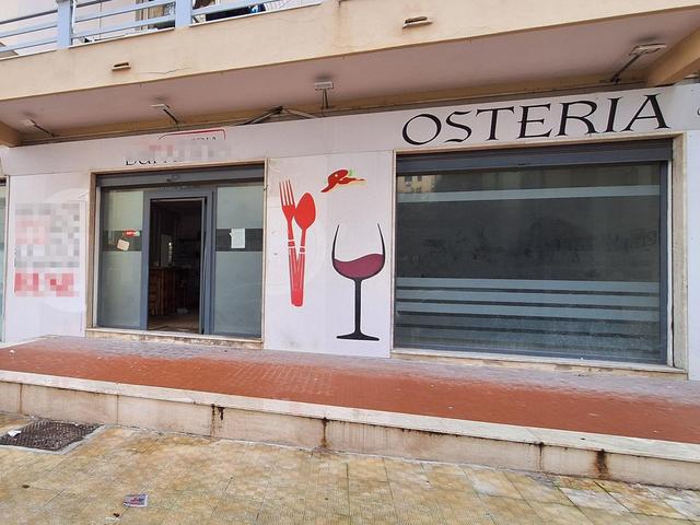 #25353 Locale Commerciale Cat. C/1 176mq con area esterna in vendita - foto 1